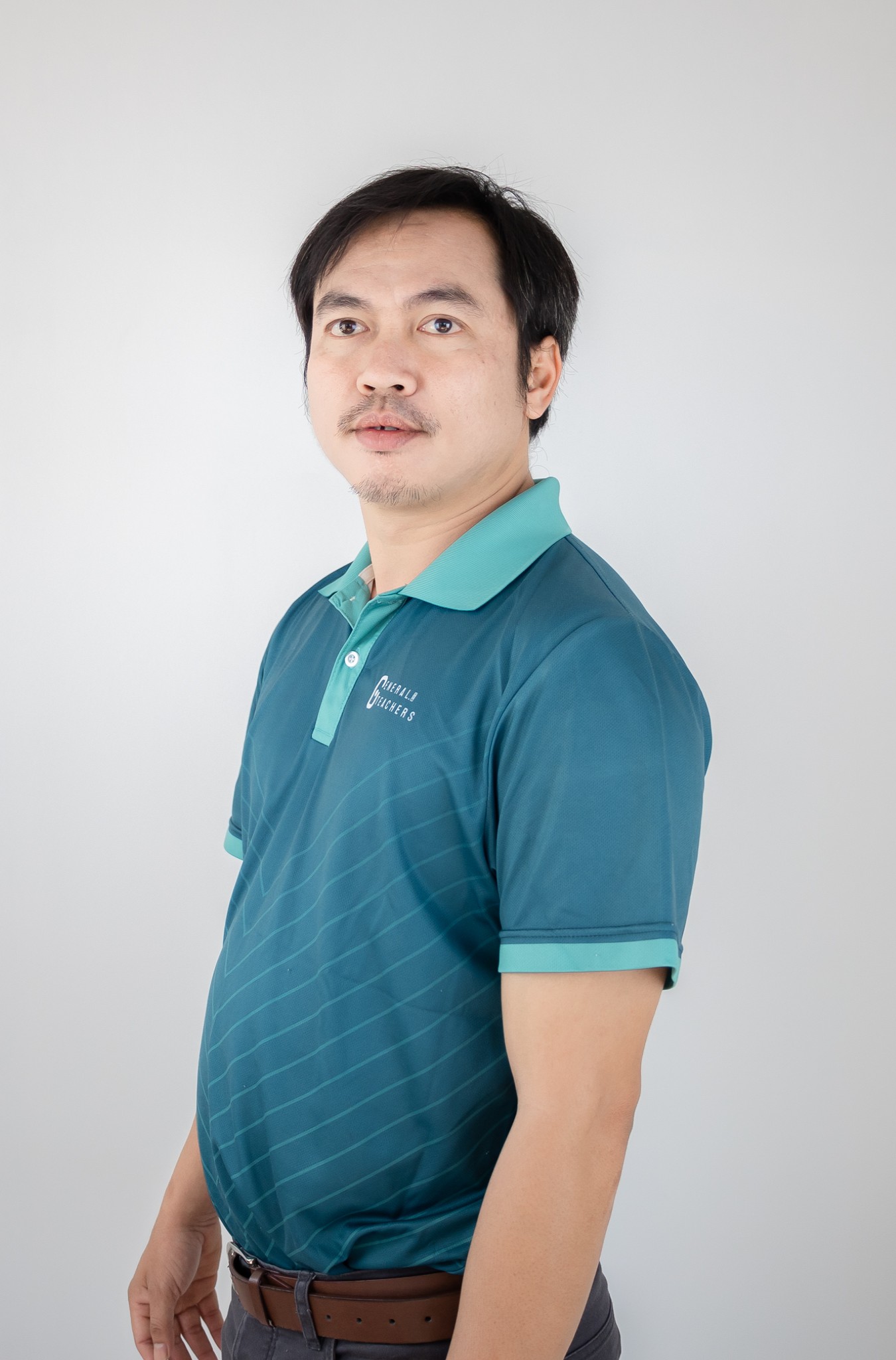 รูปนายธนากร ไชยศรี