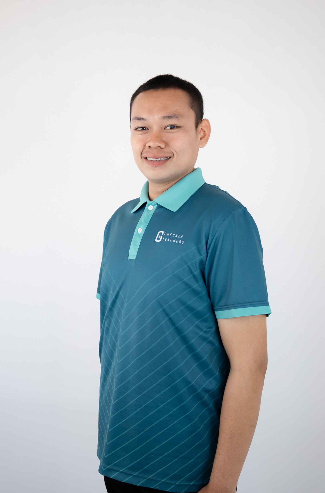 รูปนายอาทิต แก้วฝ่าย