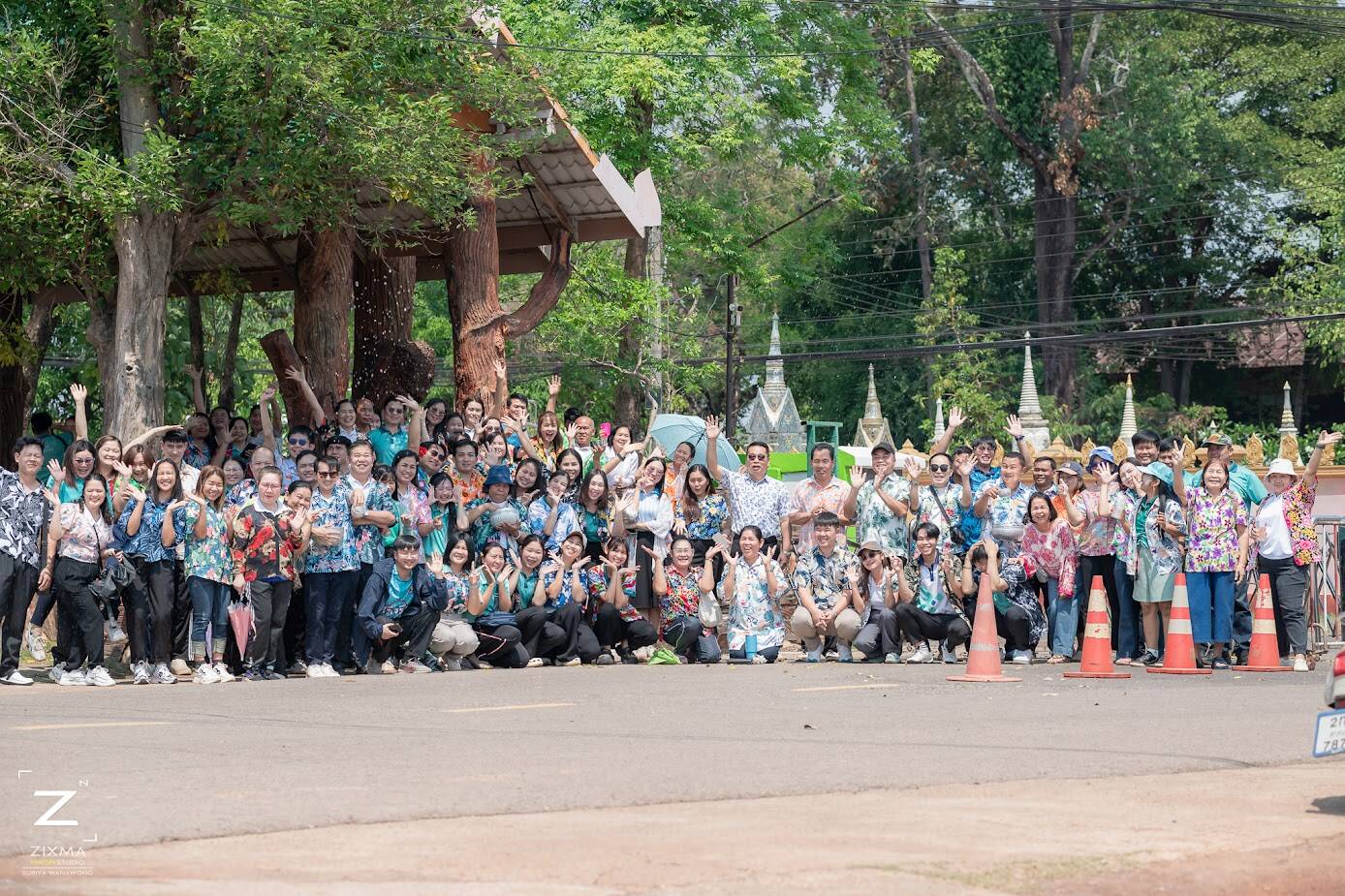 กิจกรรมสรงน้ำพระและรดน้ำขอพร